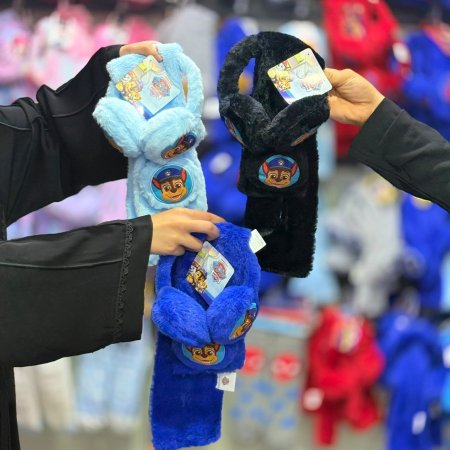 سماعة مع لفحة الكلب باو